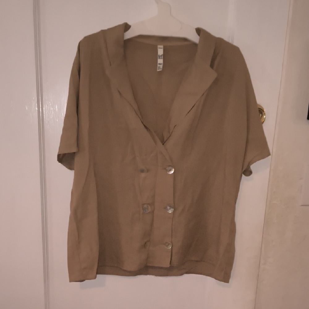 Zara | Women's Beige Button-Down Shirt